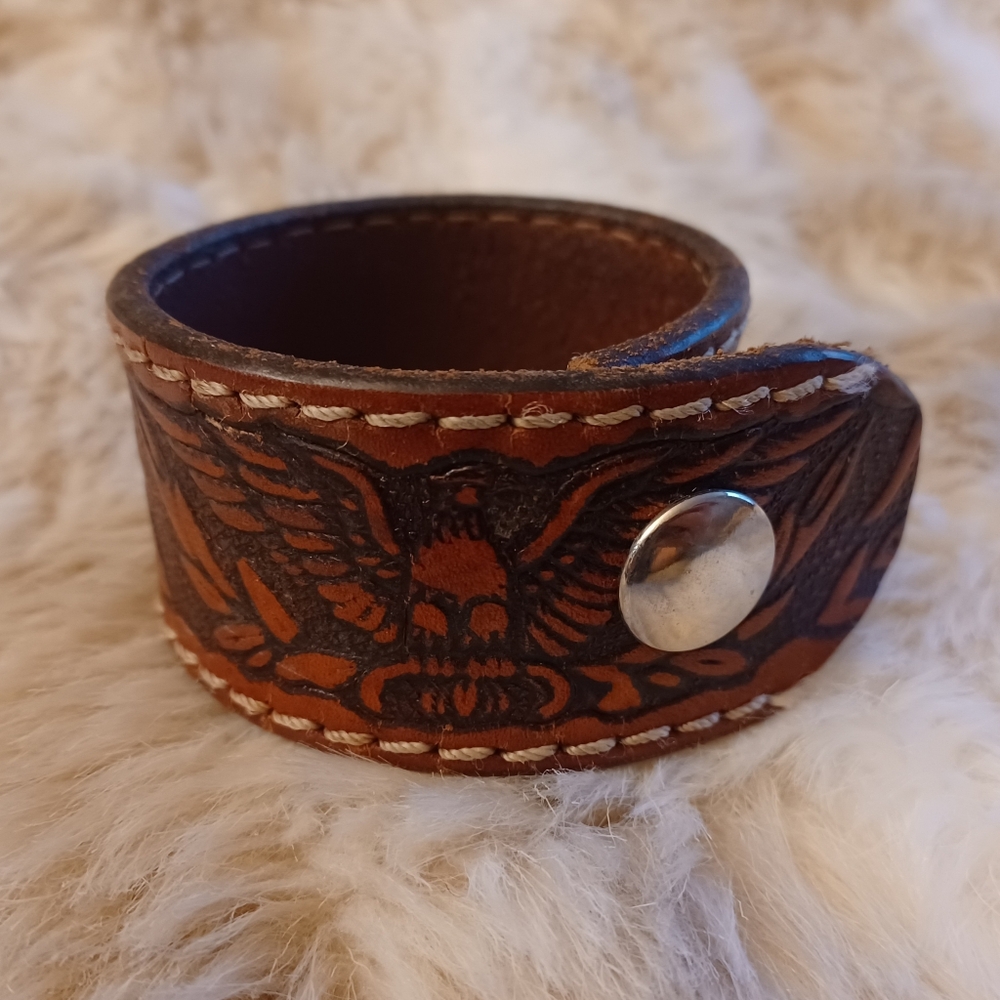 Vtg Eagle Tooled Leather Belt Cuff